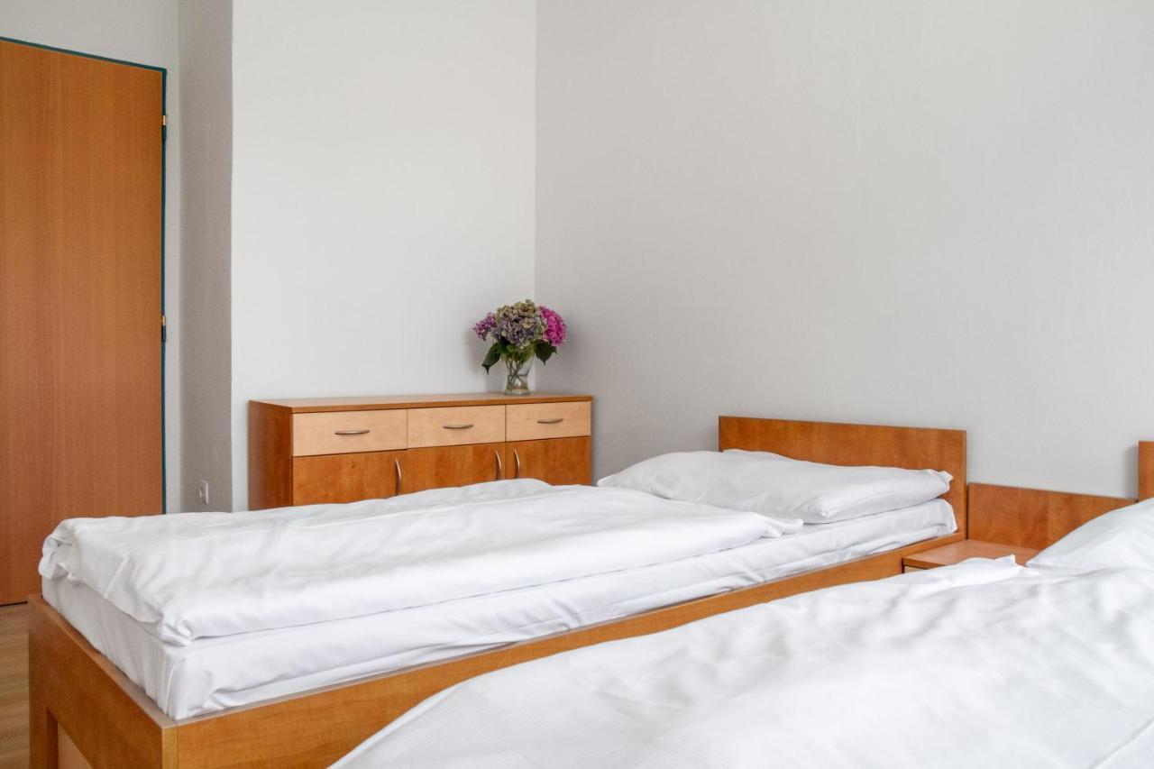 Beskydy House Hostel Rožnov pod Radhoštěm Kültér fotó