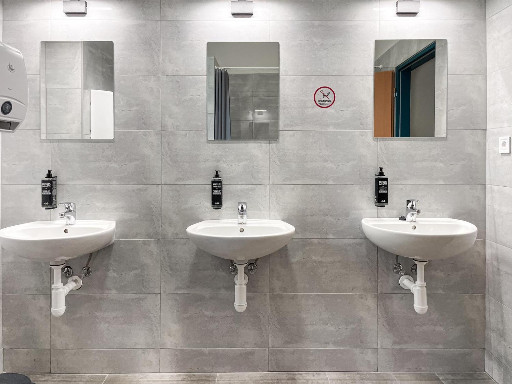 Beskydy House Hostel Rožnov pod Radhoštěm Kültér fotó